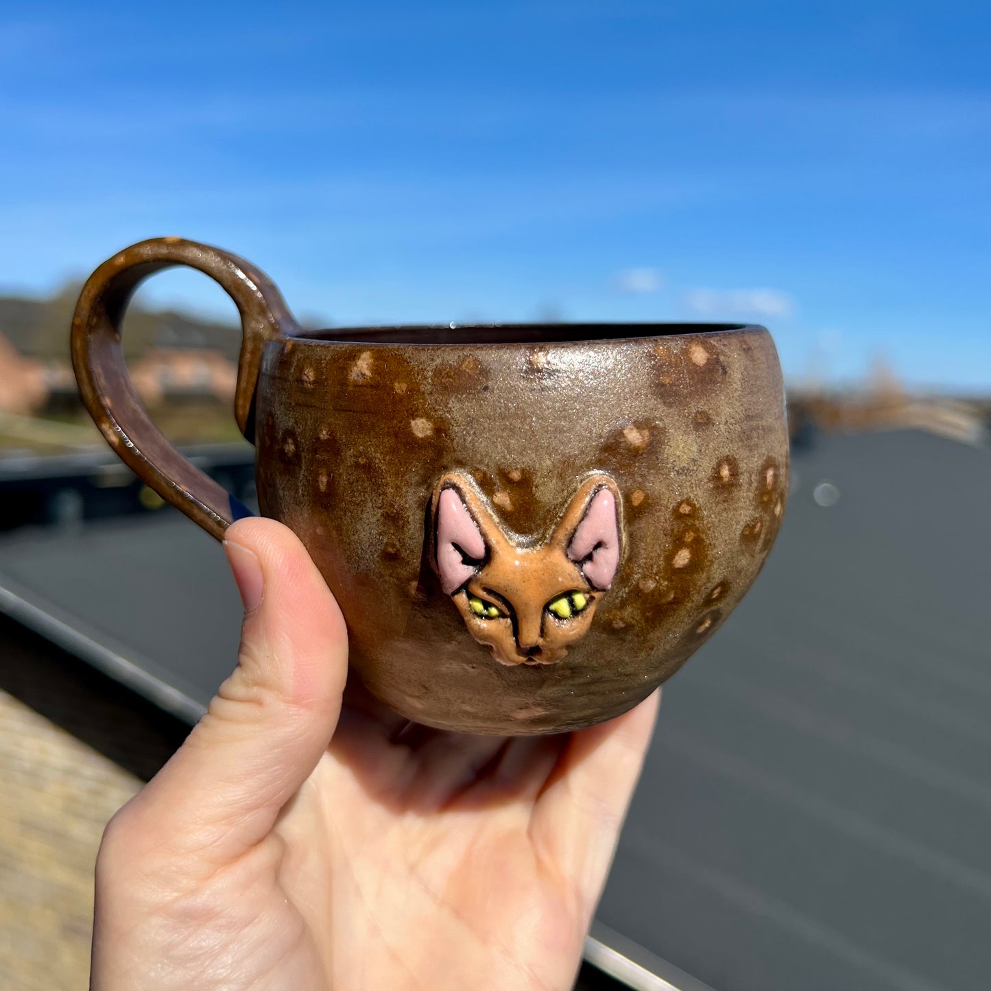 Keramikkop med Sphynks kat