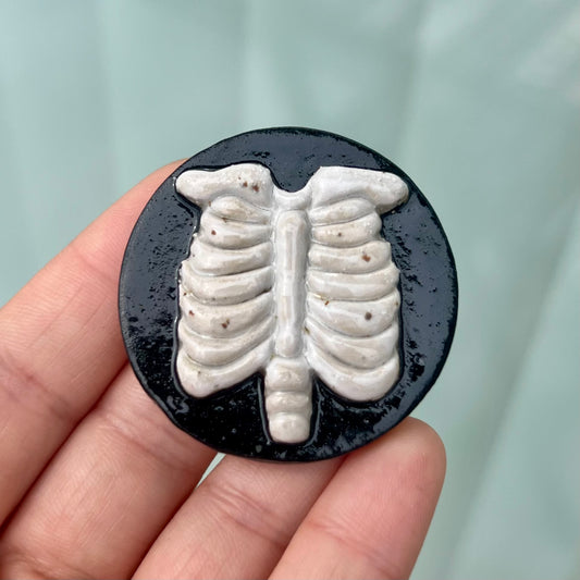 Bones keramikmagnet